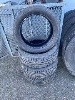 235/50R19 zimní