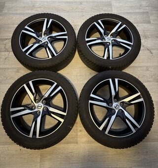 R19 KOLA VOLVO XC40/V90CC 235/50/19 R-DESIGN 2023