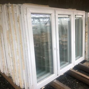 Okna plastová různých rozměrů