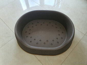 Plastový značkovy kvalitní pelech pro psa Petlife