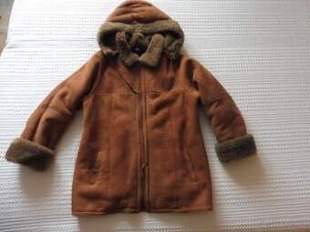 Dámská kožešinová bunda