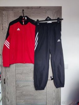 Chlapecká sportovní souprava Adidas 146/152