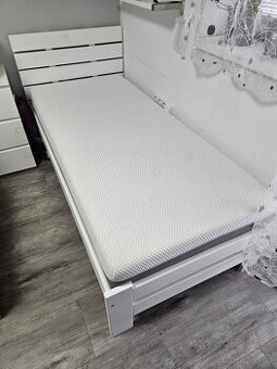 postel s matrací 190x200cm