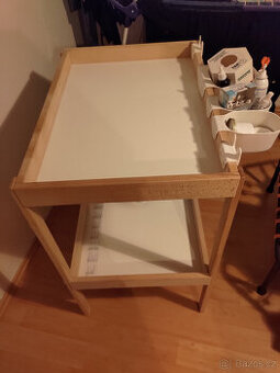 Přebalovací pult Ikea