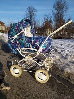 KOUPÍM takovýto retro kočárek Liberta