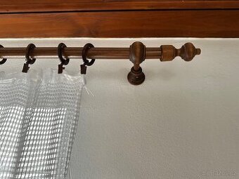 Dřevěná garnýž 2,5 m