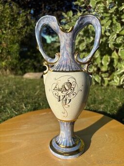 Dekorativní porcelánová váza – perleť, zlacení, květiny