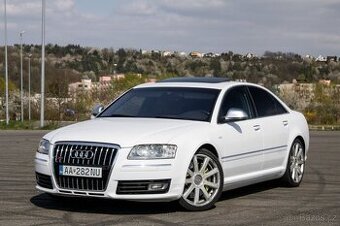 Audi S8 5.2 FSI V10 quattro tiptronic / 331kW / A6 / 2008