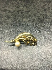 Zlata Brož s perlou - 1