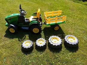 Prodám krásný dětský traktor  Peg Pérego John Deere