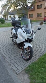 BMW F 800 GT