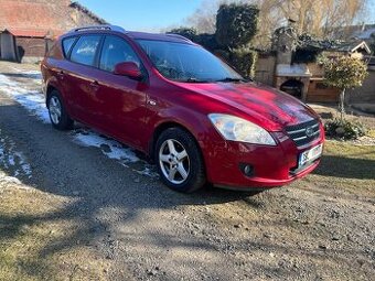 Kia Ceed kombi 1.6 nafta