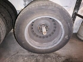 prodám 4 kola vč. disků 195/65 R15 cca 4 mm vzorku