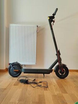 Xiaomi Scooter 4 Pro 2nd Gen nová elektrokoloběžka, až 35 km