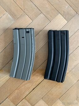 2x M4 airsoft zásobník Hi-Cap 300BB