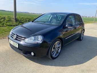 Volkswagen golf 5 2.0 103 kW GT SERVISNÍ KNÍŽKA