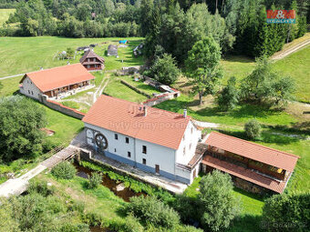 Prodej rodinného domu, 217 m², Benešov nad Černou