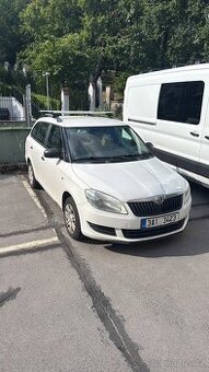 PRONÁJEM AUTA NA ROZVOZ JÍDLA - ŠKODA FABIA - VOLNÝ VŮZ