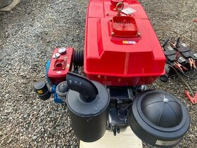 Naftovy motor 40hp