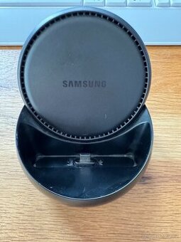 SAMSUNG DeX Station černá