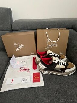 CHRISTIAN LOUBOUTIN