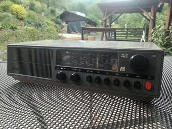 Stolní rádio TESLA