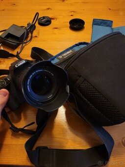 Canon EOS 250D + 18-55mm objektiv + příslušenství