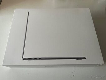 MacBook Air 13.6.
