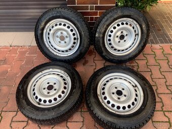 VW T5/T6 Zimní 215/65/16C / originál sada + pokličky