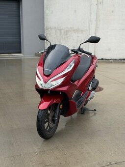 Honda PCX 125 2021 Nájezd 9800Km