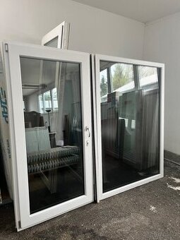 KRÁSNÁ VCHODOVÁ TERASOVÁ STĚNA 250x205-PLZEŇ