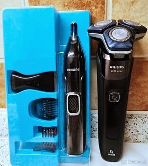 Holící strojek Philips