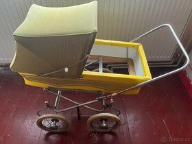 Detsky retro kocarek žlutohnědy