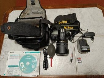 Nikon D7000 + 18-105 AF-S DX VR/ 32gb karta