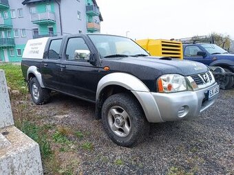 Nissan Navara D22