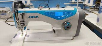 Průmyslový automatický šicí stroj Jack A4