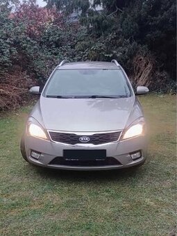 Kia Ceed 2012, 1.6 benzín