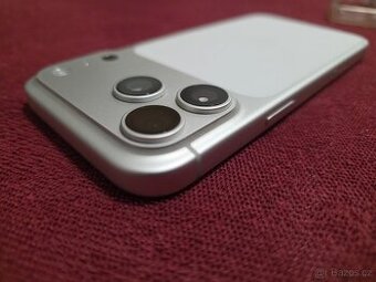 Iphon 17 pro max + Apple Watch Ultra 2 titan