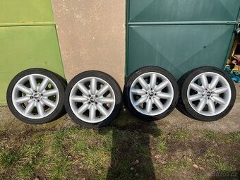 Hliníková kola Mini Cooper 4x100 pneu Riken UHP