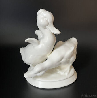 Starožitná soška Dvě kachny V 16.5cm, Max Roesler