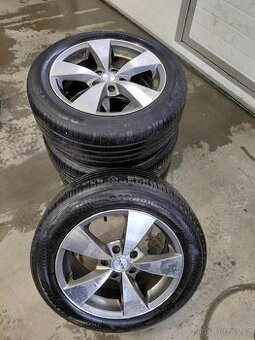 Prodám pěknou letní sadu kol 205/55 R16 OCTAVIA II
