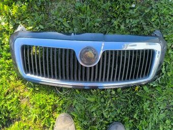 Škoda Superb 1 maska
