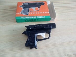 Dětská pistolka na kuličky