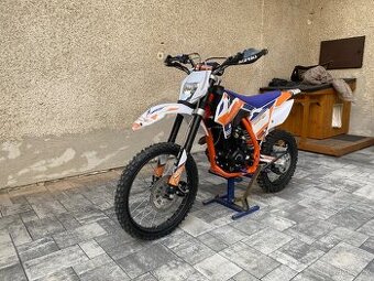 MiniRocket hurricane 150