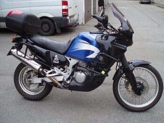 Prodám Hondu XRV 750 Africa Twin 44kw