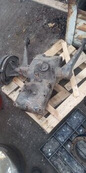 víko hydrauliky na zetor