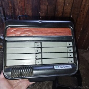 Škoda Favorit Forman středový panel