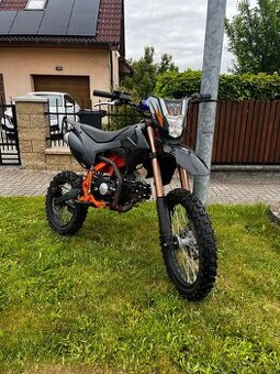 Prodám pitbike s koly 17/14