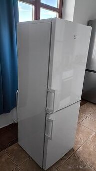 Lednice Beko K54240