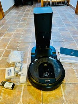 iRobot Roomba i7+